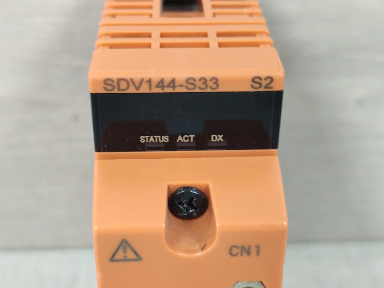 Yokogawa SDV144-S33 YOKOGAWA SDV144-S33 S2 DIGITAL INPUT MODULE W/ TERMINAL PIN 24VDC 300mA 4