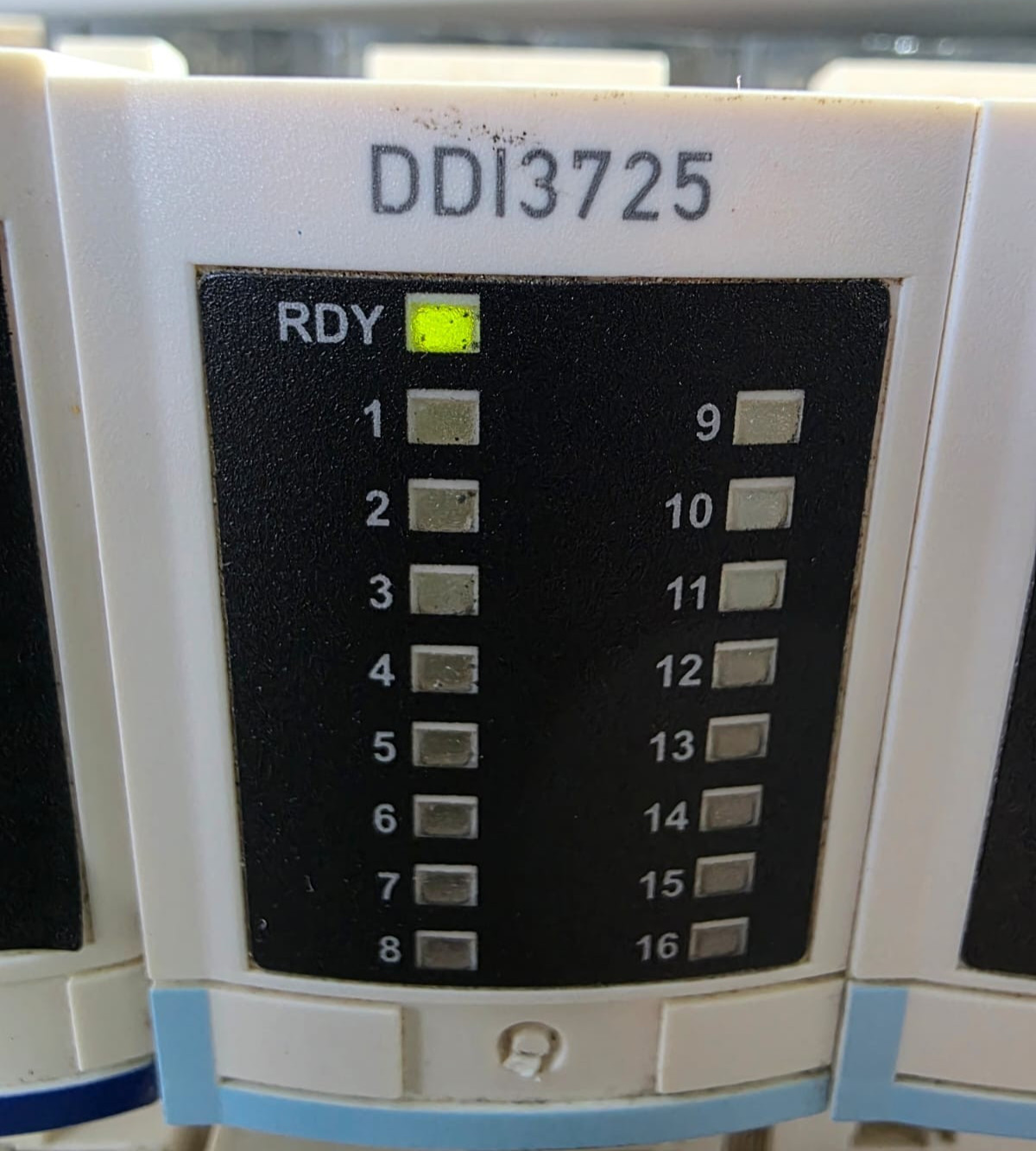 Schneider Electric STBDDI3725 Basic Digital Input Module STB PV:04SV:01.59 RL:08