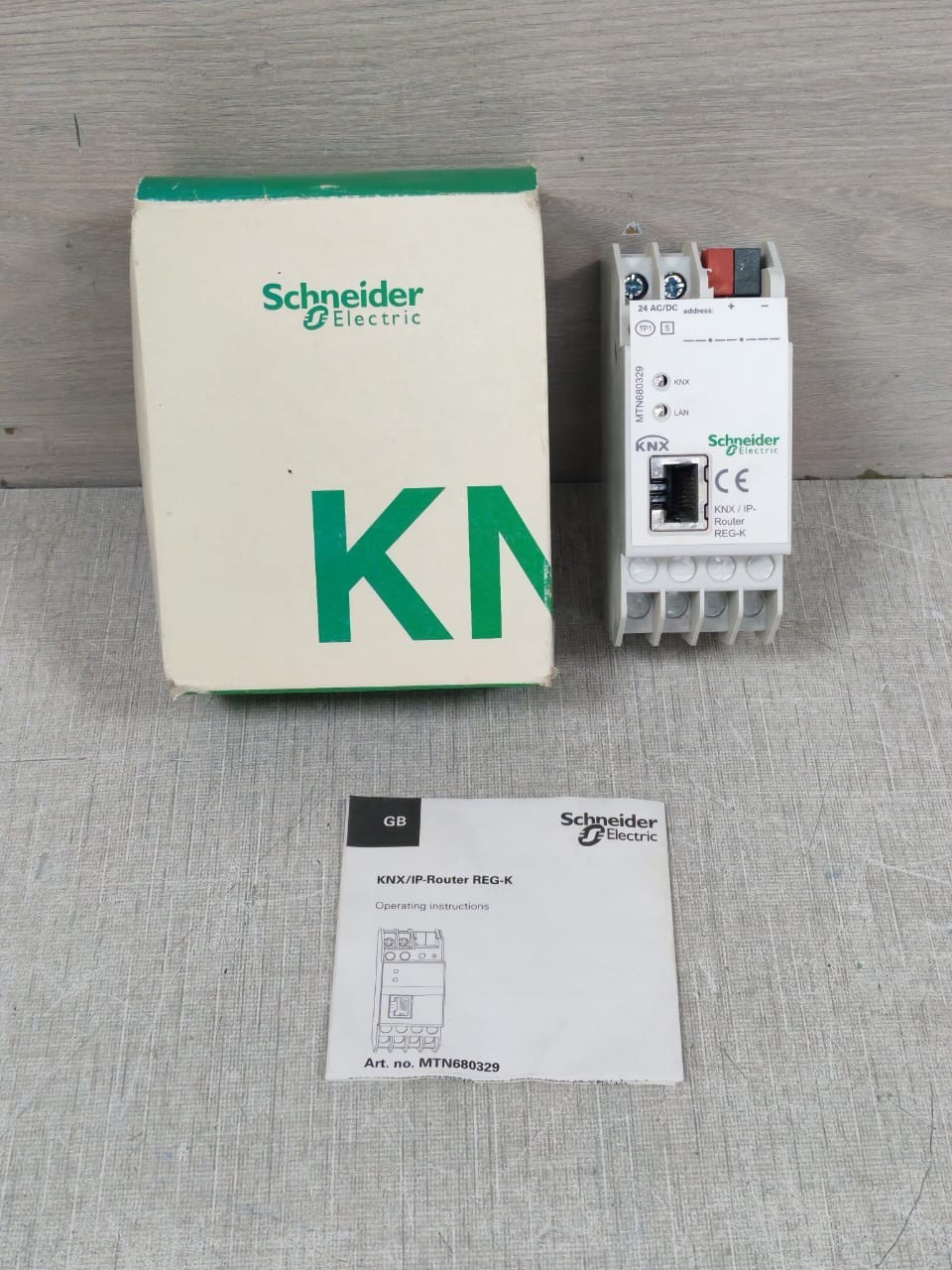 SCHNEIDER ELECTRIC MTN680329 KNX/IP ROUTER REG-K LIGHT GREY 24V - WITH SCHMU