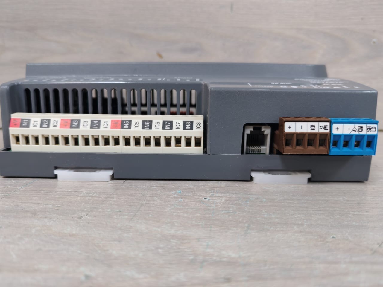 Johnson Controls FEC2611-0 JOHNSON CONTROL MS-FEC2611-0 FIELD EQUIPMENT CONTROLLER 17 POINT 5