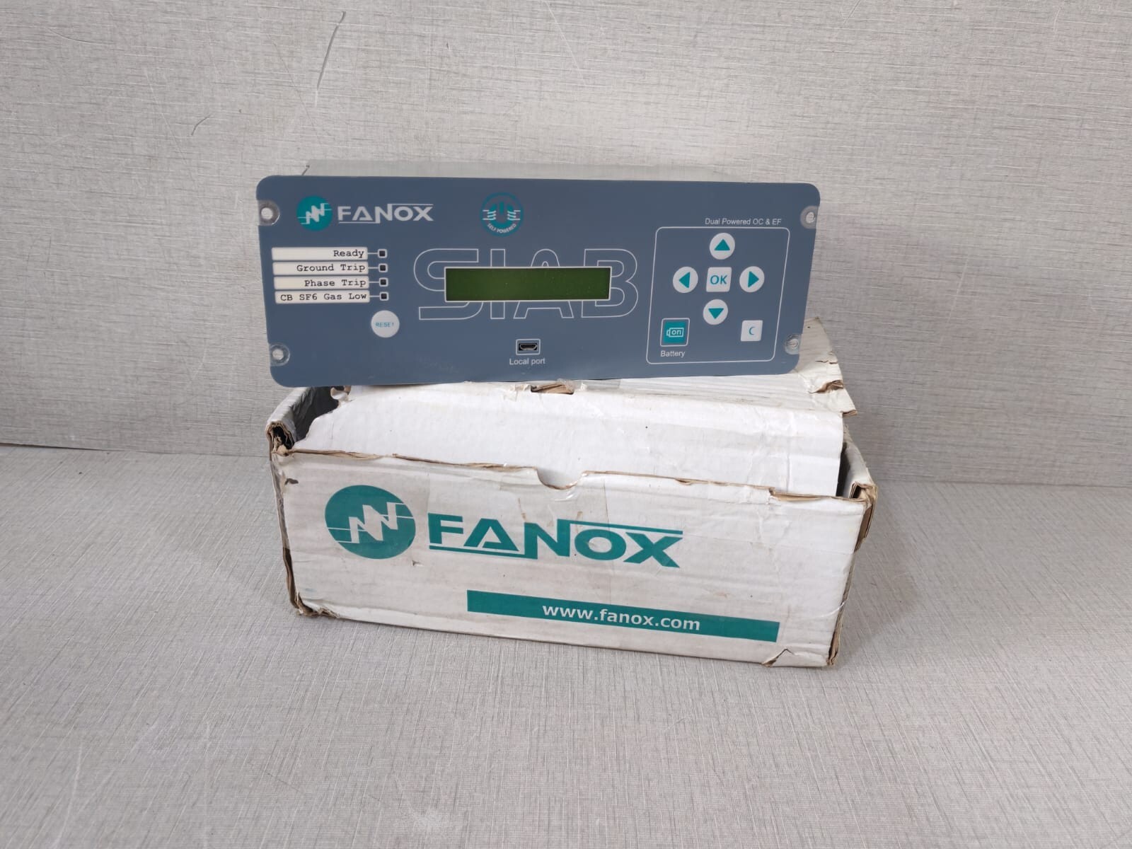 Fanox SIA-B Dual Powered OC and EF Relay