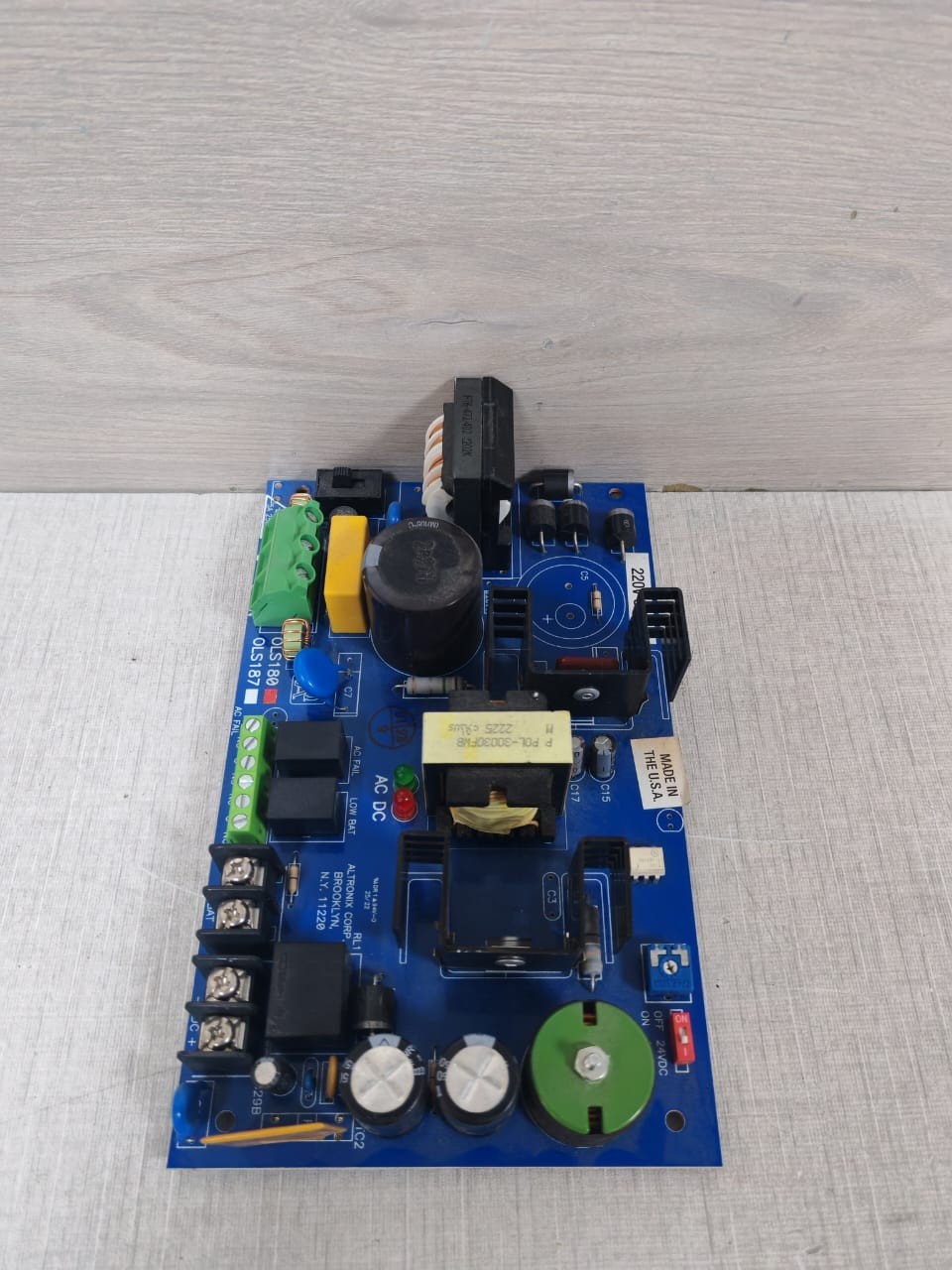 Altronix OLS180FWD ALTRONIX OLS180FWD REVF27Y17 BOARD 7