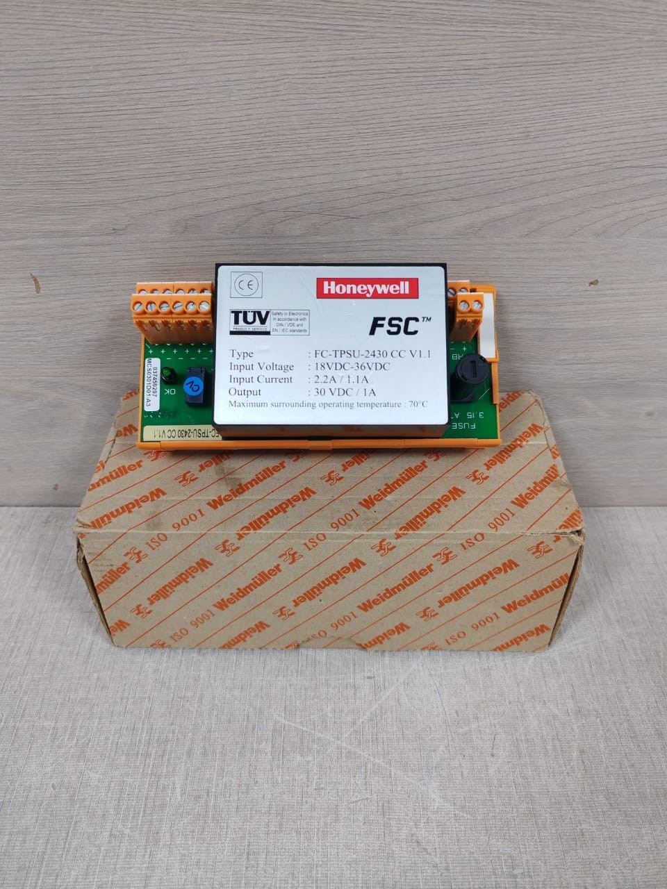 HONEYWELL FC-TPSU-2430 CC V1.1 / MCS0301D01 POWER SUPPLY CONVERTER