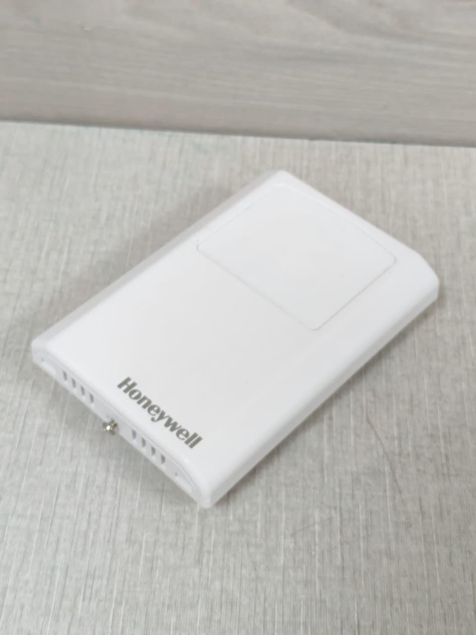 Honeywell HTXRC12A2 HONEYWELL HTXRC12A2 TEMPERATURE TRANS.ROOM CONT. 4-20mA 5