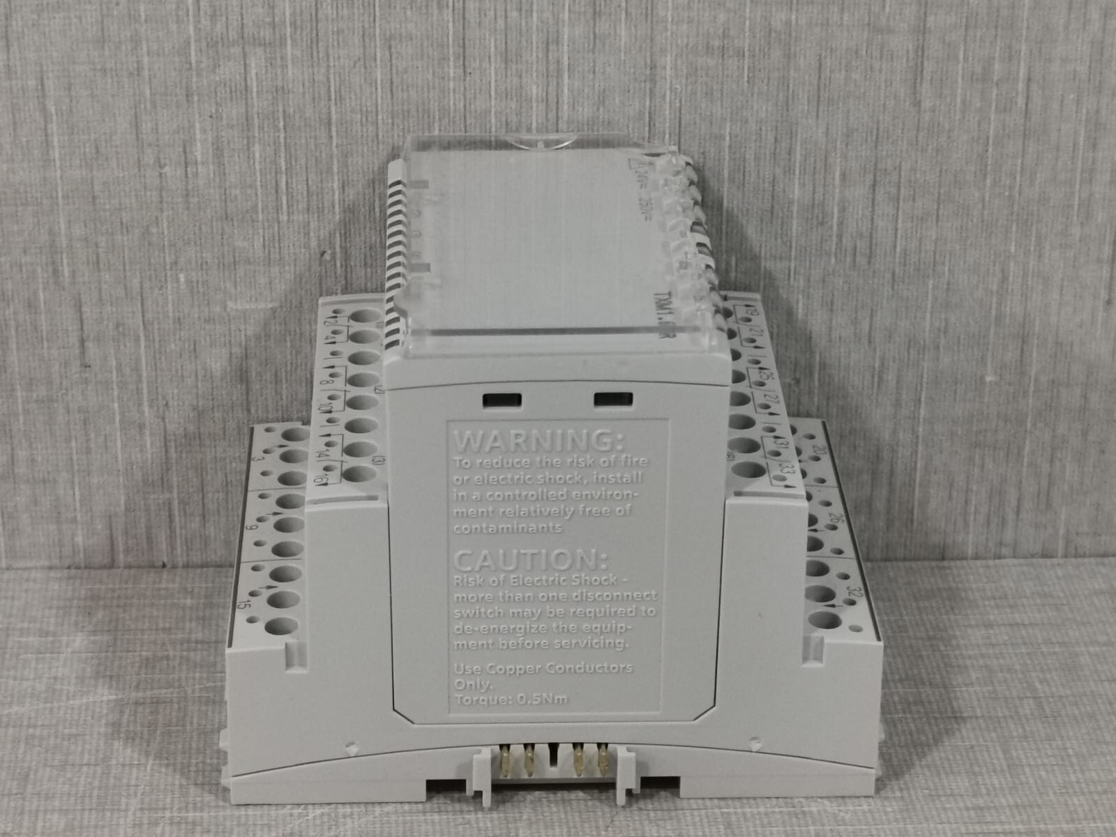 Siemens TXM1.6R SIEMENS TXM1.6R DIGITAL OUTPUT MODULE 553-141 REV.DA - WITH OLD STOCK BOX 8