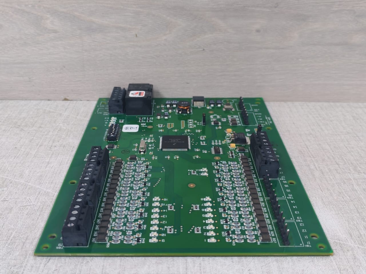 Mercury MR16IN Mercury MR16in 10260 0 REV.1.31.1 Multi-Device Interface Panel 8