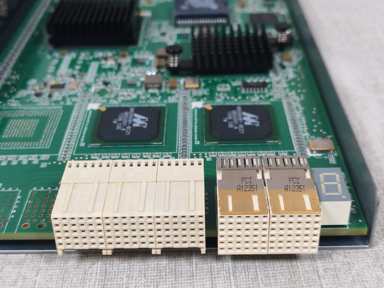 Bosch F.01U.025.263 Bosch DVA-SCIK-12A DiskArray Controller F.01U.025.263 8
