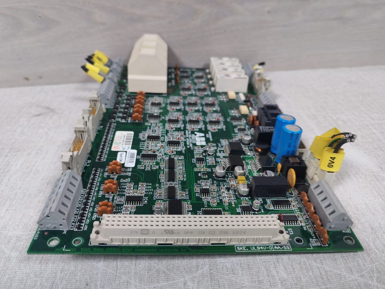 ABB ABB-100 ABB 100 TAS.580.0550.G00 HARDWARE VERSION 04 BOARD ABB100 5