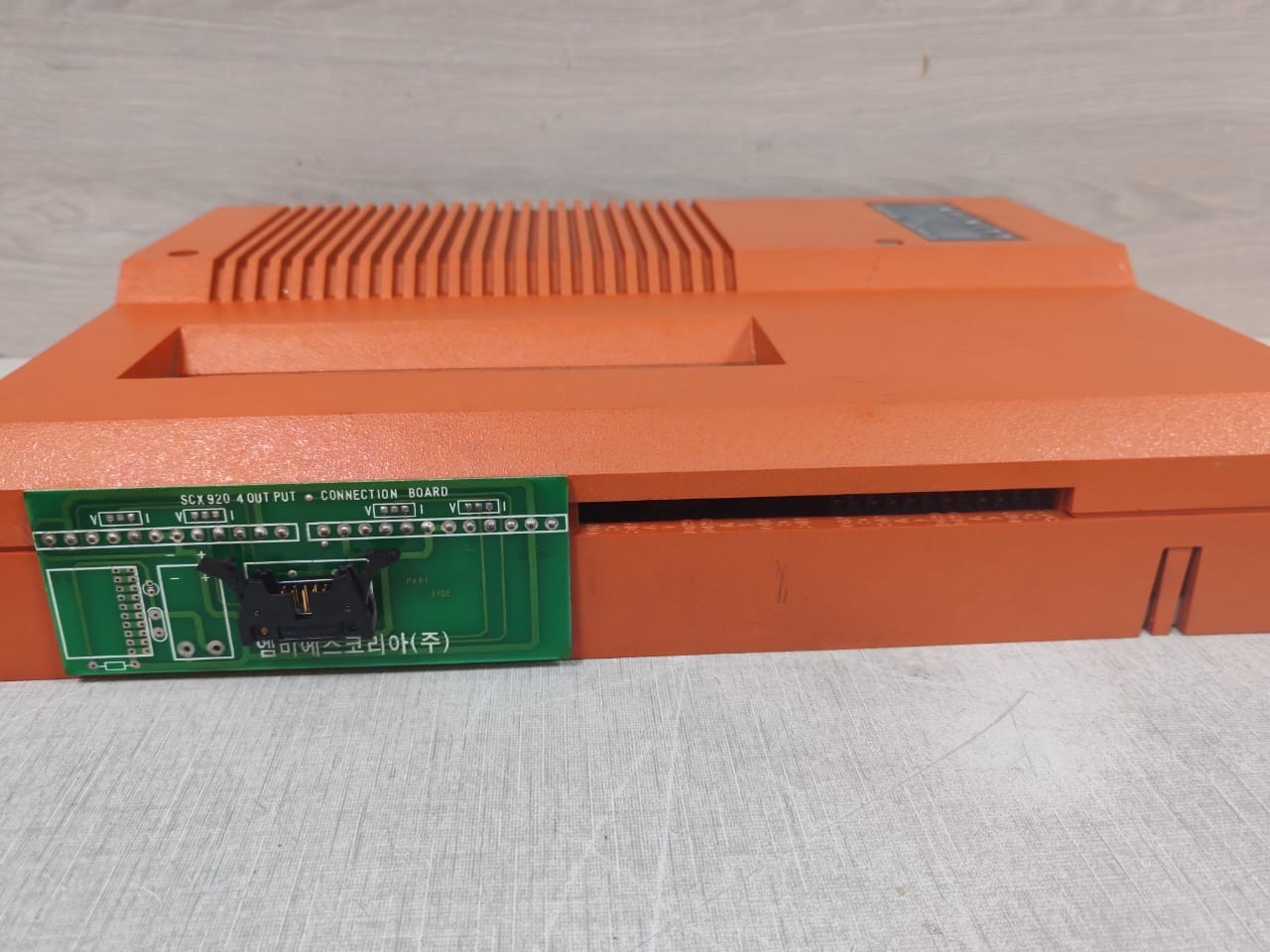 INFINITY SCX-920 INFINITY ANDOVER CONTROL SCX 920 MAIN CONTROL BOARD & CASE 6