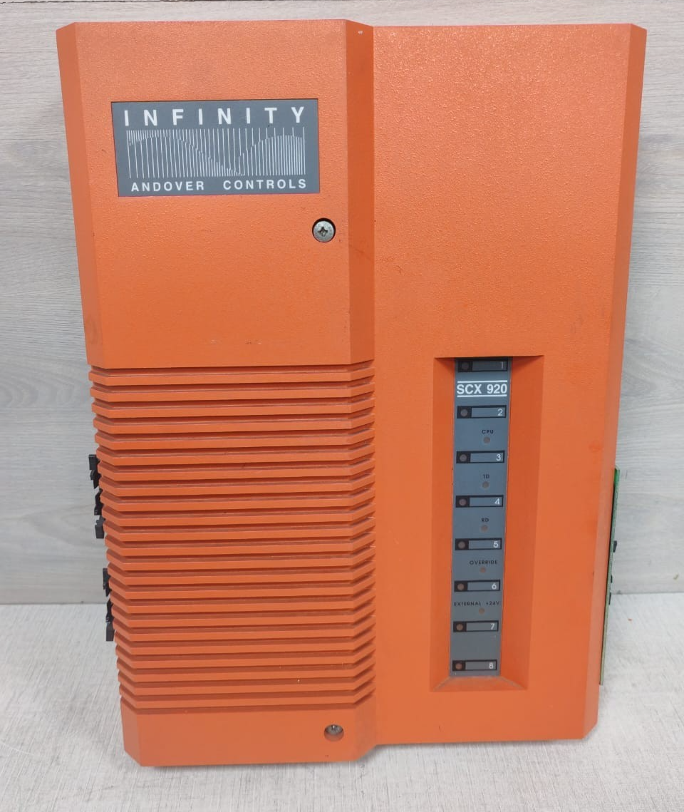 INFINITY SCX-920 INFINITY ANDOVER CONTROL SCX 920 MAIN CONTROL BOARD & CASE 10