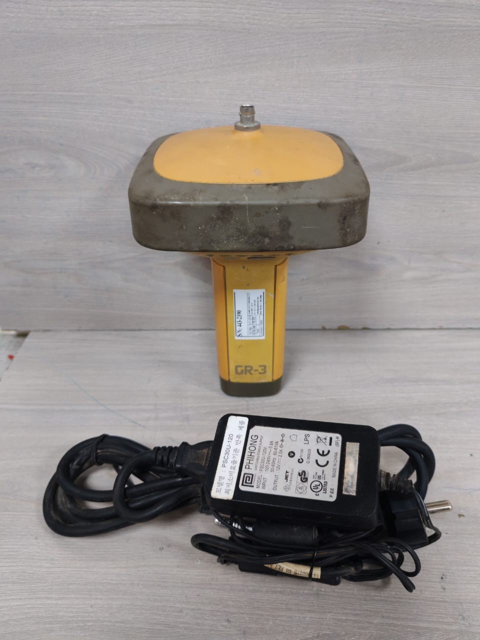 Topcon GR-3 UHF Base Rover 01-050901-02