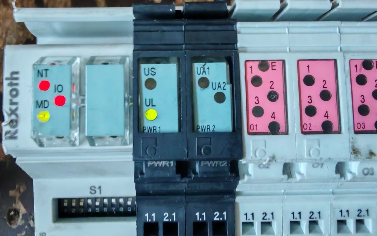 Bosch Rexroth DN-24 Rexroth R-ILB DN 24 DI16 DO16 DeviceNet R911307403-101 2