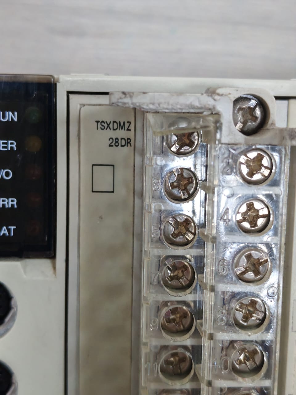 Schneider Electric TSX3721001 SCHNEIDER TELEMECANIQUE MODICON TSX MICRO TSX3721001 TSXDMZ +TSXAEZ MODULE 5