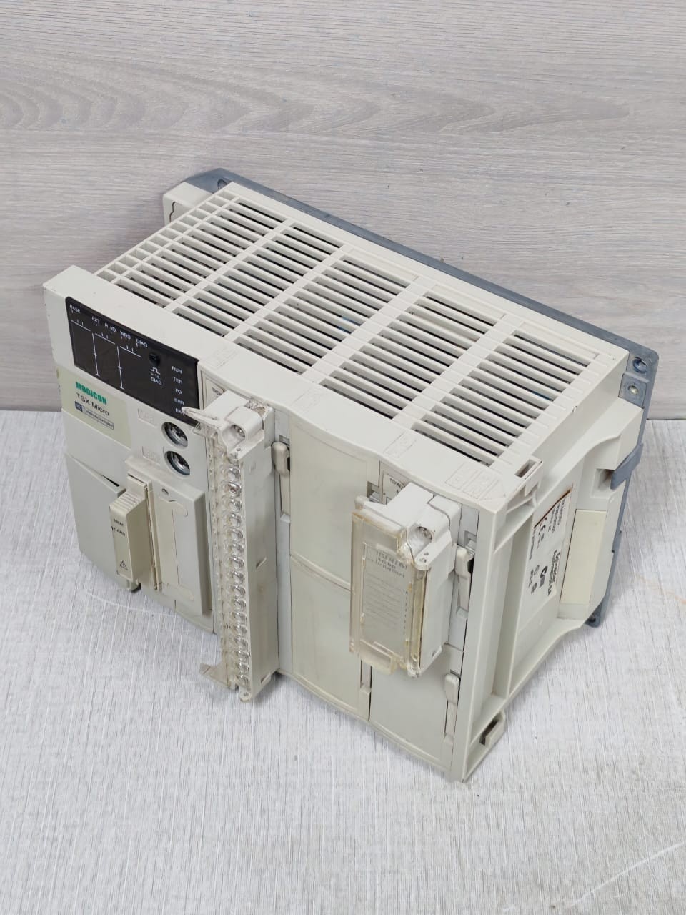 Schneider Electric TSX3721001 SCHNEIDER TELEMECANIQUE MODICON TSX MICRO TSX3721001 TSXDMZ +TSXAEZ MODULE 9