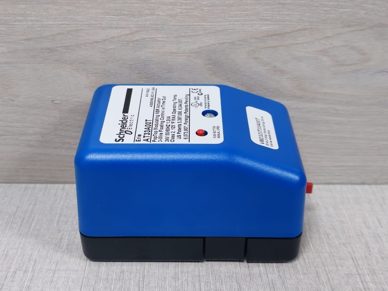 Schneider Electric VM2323T33A00T Schneider Electric VM2323T33A00T / AT33A00T Erie PopTop Modulating NSR Actuator 5