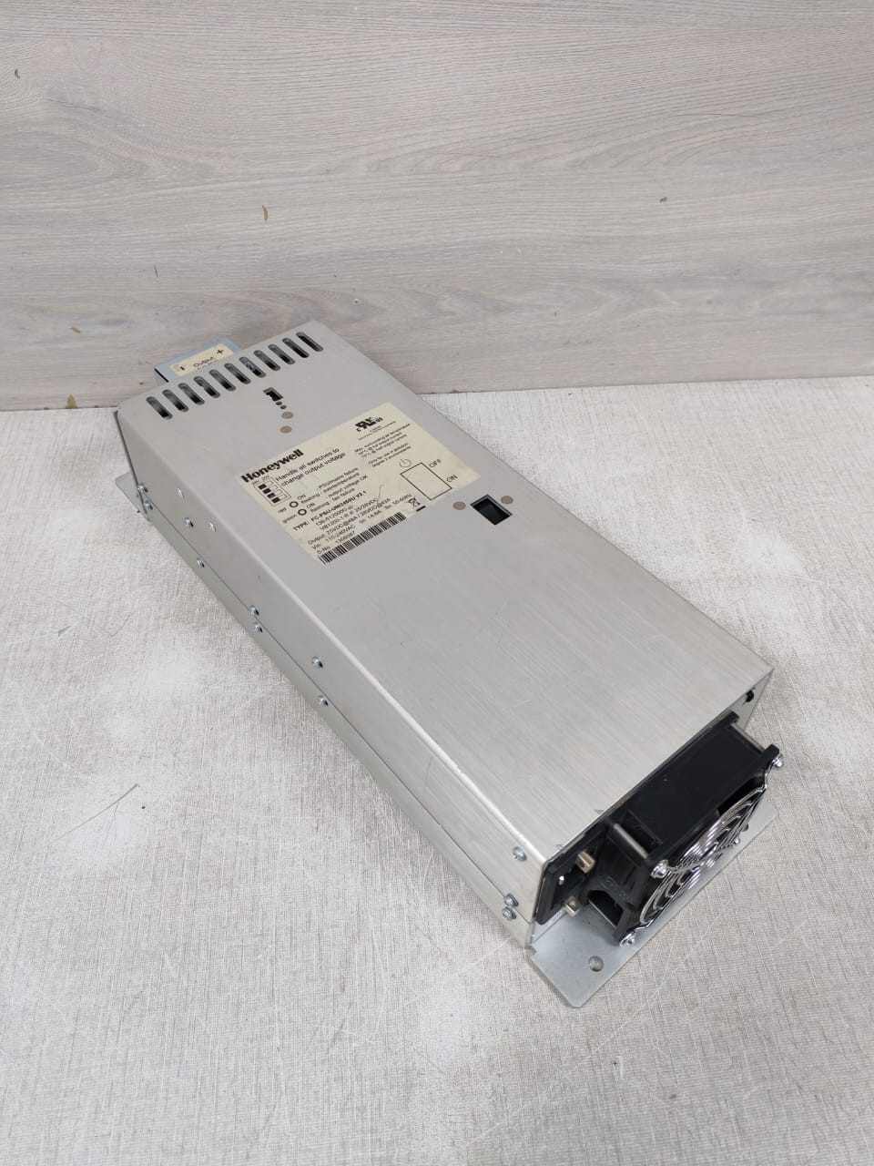 Honeywell UNI2450U HONEYWELL FC-PSU-UNI2450U V2.1 INDUSTRIAL POWER SUPPLY 25/28VDC 3