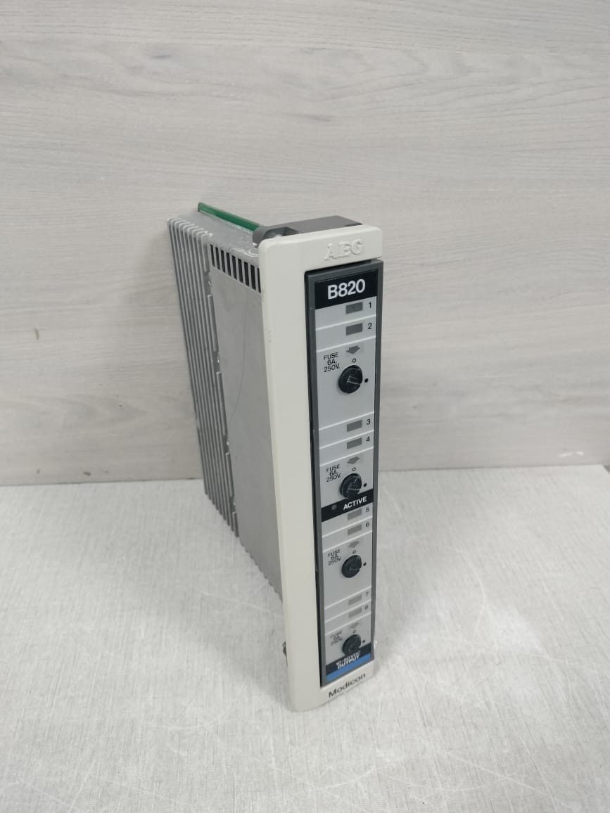 Schneider Electric B820-008 AEG MODICON B820 / AS-B820-008 OUTPUT MODULE 10-60VDC 3