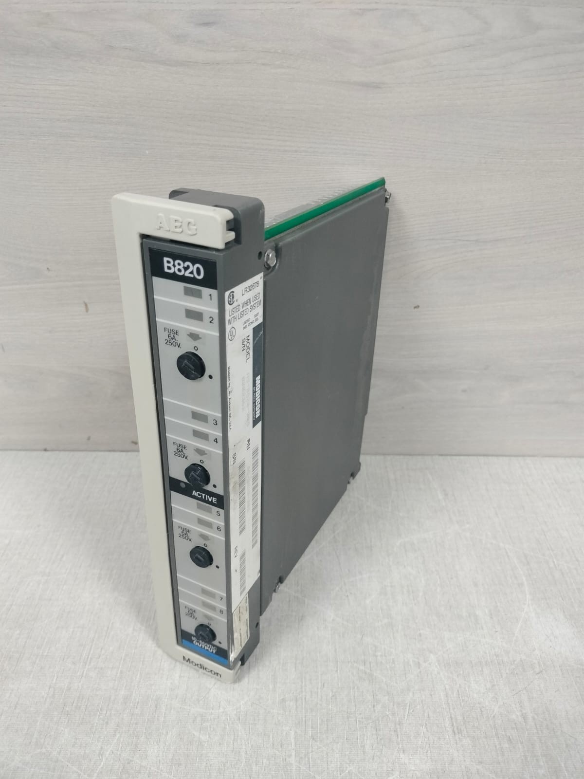 Schneider Electric B820-008 AEG MODICON B820 / AS-B820-008 OUTPUT MODULE 10-60VDC 4