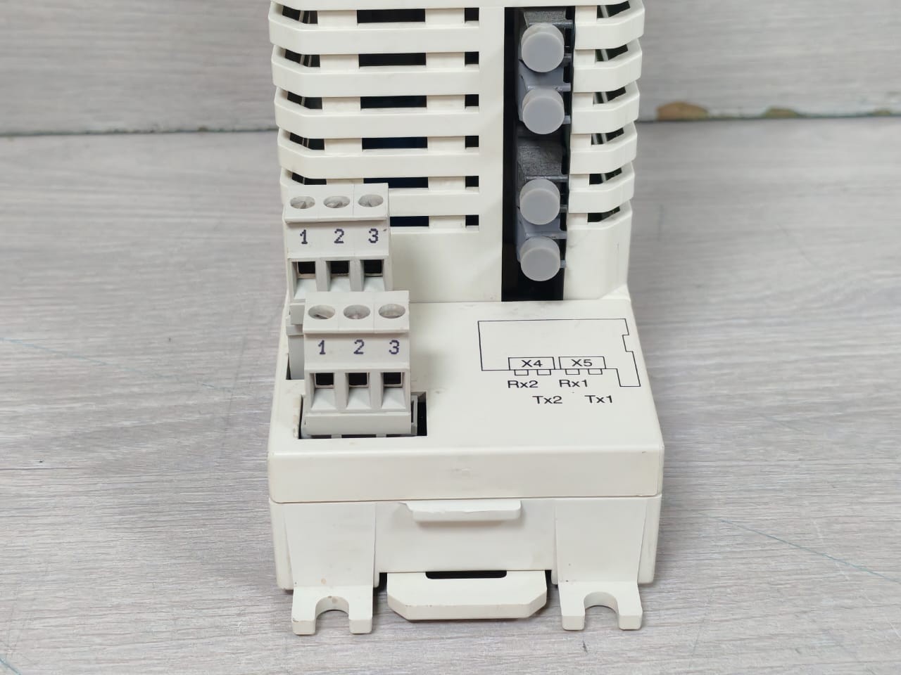 ABB TB820V1 ABB TB820V1 Cluster Modem 3BSE013246R1 PR:A 3
