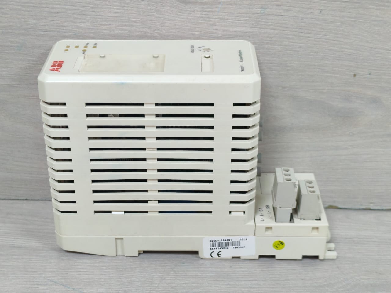 ABB TB820V1 ABB TB820V1 Cluster Modem 3BSE013246R1 PR:A 6
