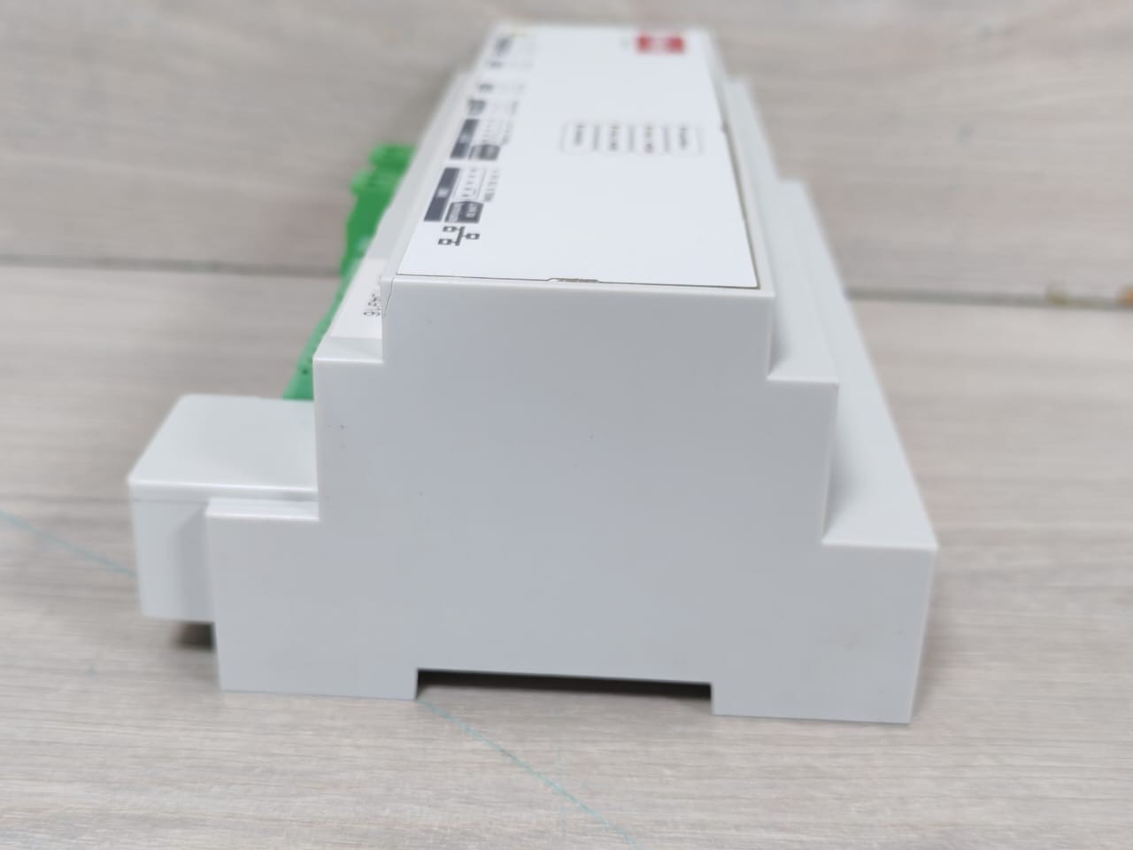 Helvar 920 Helvar 920 Imagine Router with SDIM & DMX SW V5.4.0 REV.35 100-240 VAC 6
