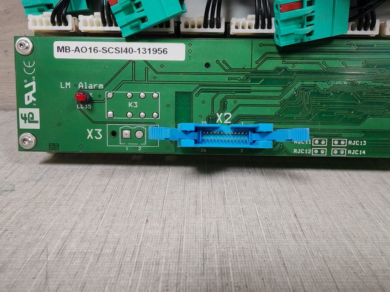 Pepperl+Fuchs AO16-SCI40-131956 PEPPERL+FUCHS MB-16U5L-103681 / MB-AO16-SCI40-131956 BACKPLANE MOTHERBOARD 4