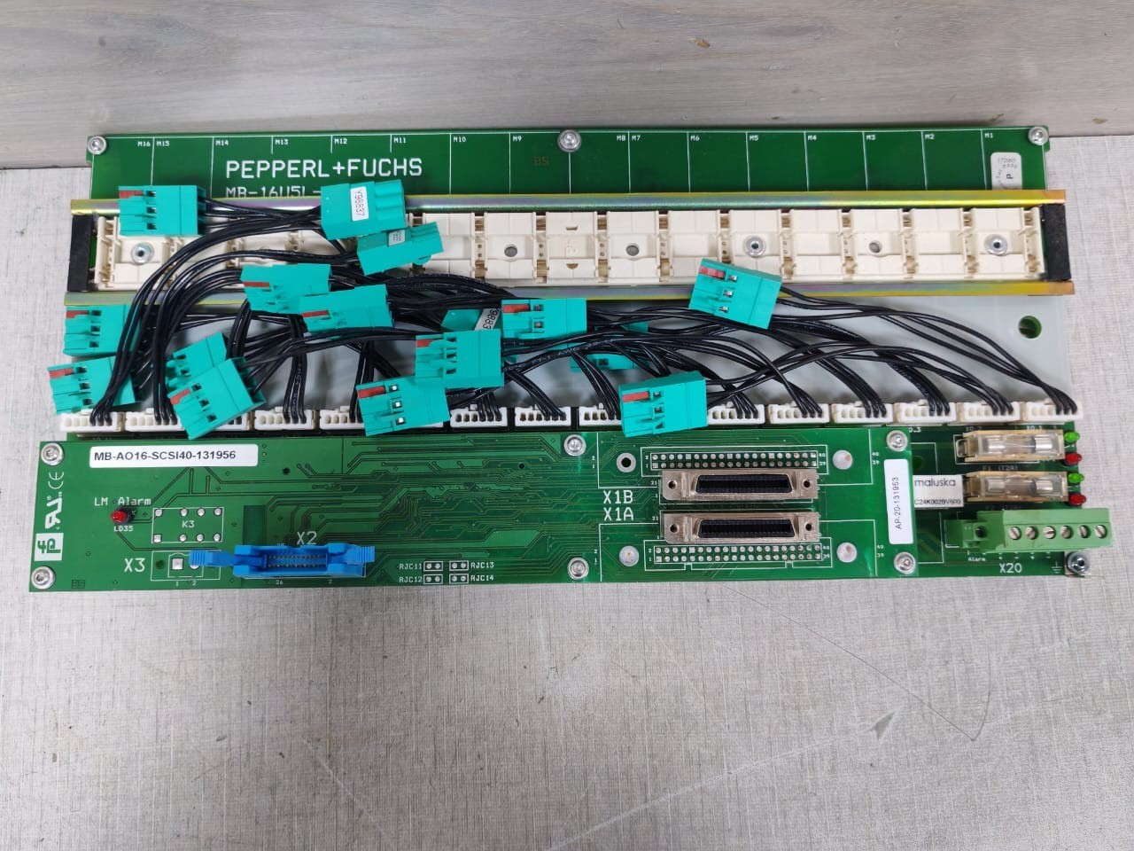 Pepperl+Fuchs AO16-SCI40-131956 PEPPERL+FUCHS MB-16U5L-103681 / MB-AO16-SCI40-131956 BACKPLANE MOTHERBOARD 5