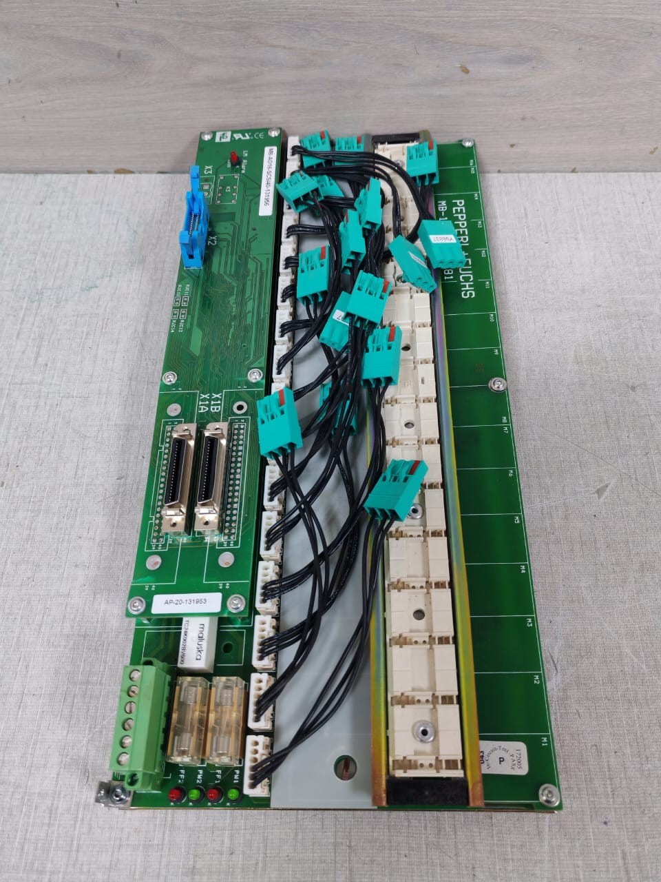 Pepperl+Fuchs AO16-SCI40-131956 PEPPERL+FUCHS MB-16U5L-103681 / MB-AO16-SCI40-131956 BACKPLANE MOTHERBOARD 6