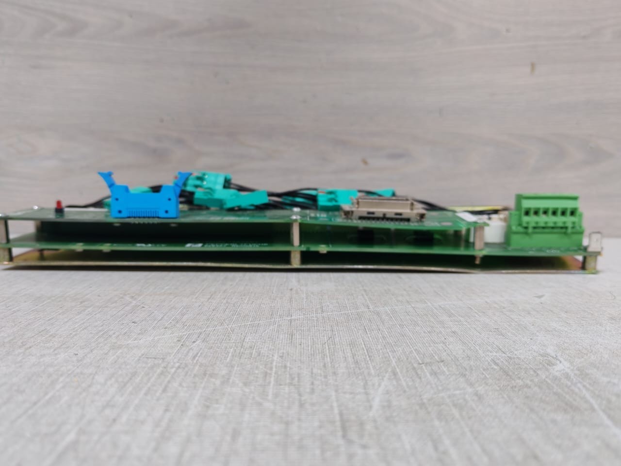 Pepperl+Fuchs AO16-SCI40-131956 PEPPERL+FUCHS MB-16U5L-103681 / MB-AO16-SCI40-131956 BACKPLANE MOTHERBOARD 9
