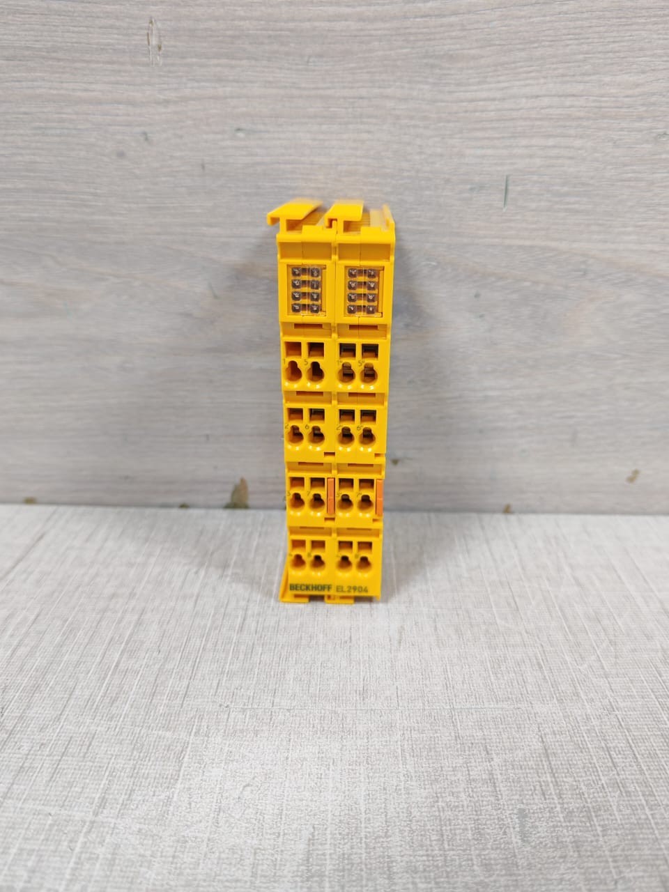 Beckhoff EL2904 BECKHOFF EL2904 EtherCAT TERNINAL 4-CHANNEL DIGITAL OUTPUT 24V DC 2