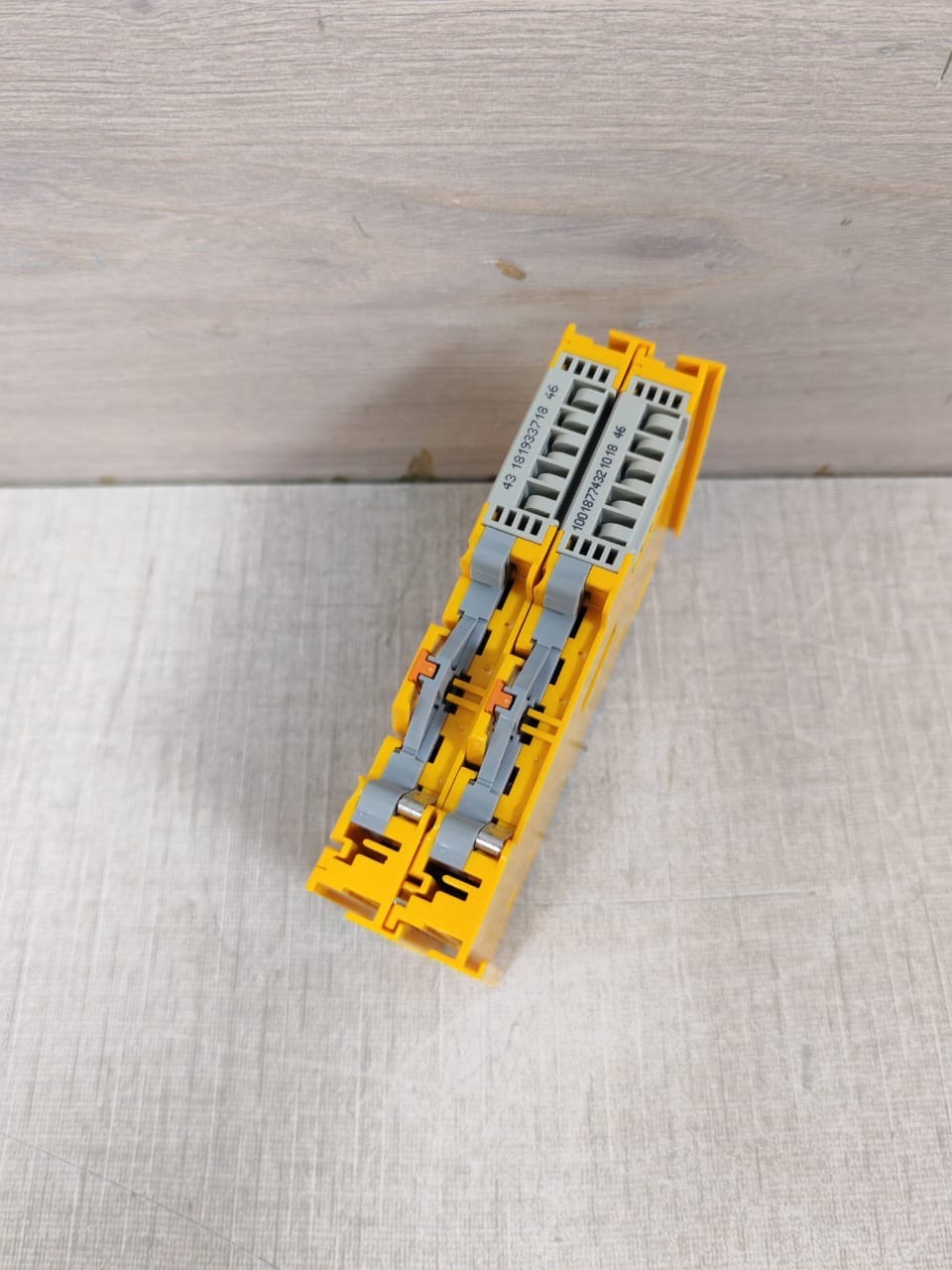 Beckhoff EL2904 BECKHOFF EL2904 EtherCAT TERNINAL 4-CHANNEL DIGITAL OUTPUT 24V DC 8