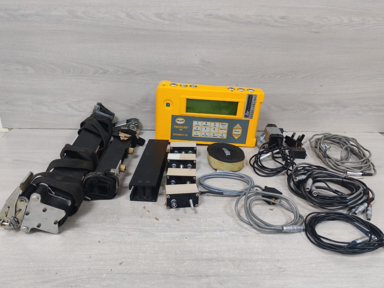 MICRONICS LTD PORTAFLOW-300 MICRONICS LTD PORTAFLOW 300 ULTRASONIC FLOW METER 2