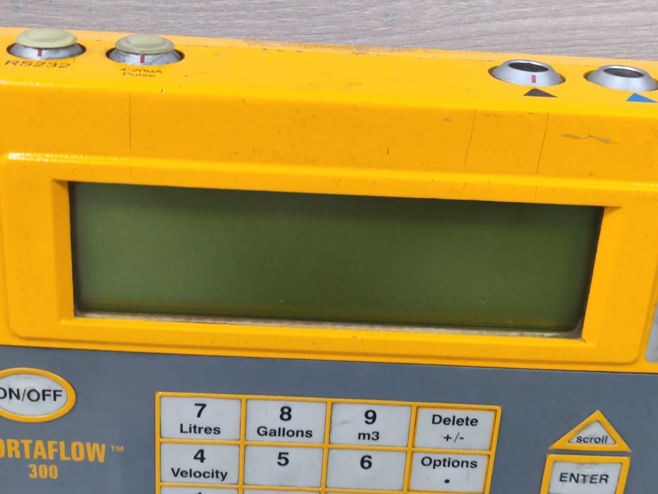 MICRONICS LTD PORTAFLOW-300 MICRONICS LTD PORTAFLOW 300 ULTRASONIC FLOW METER 5