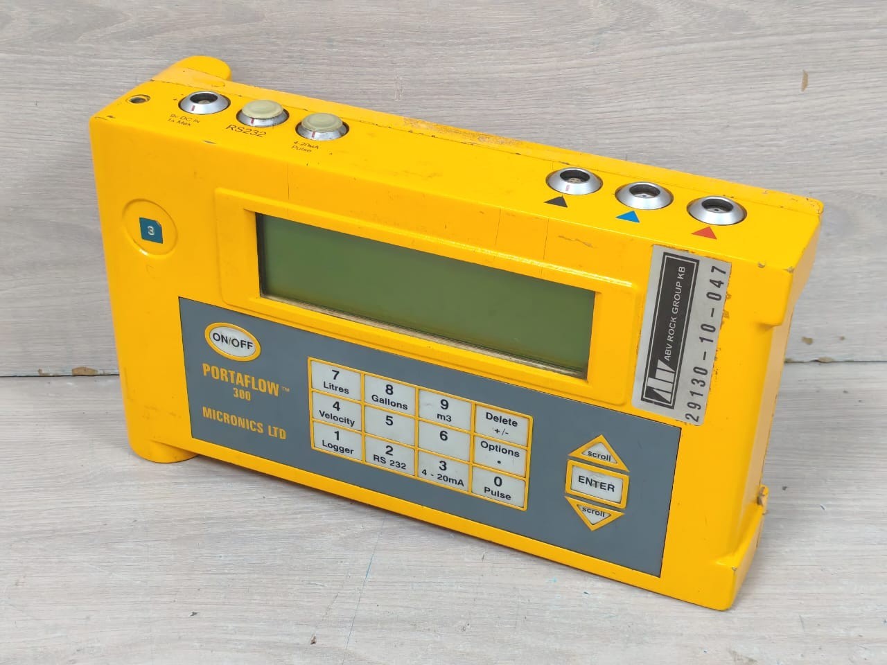 MICRONICS LTD PORTAFLOW-300 MICRONICS LTD PORTAFLOW 300 ULTRASONIC FLOW METER 8