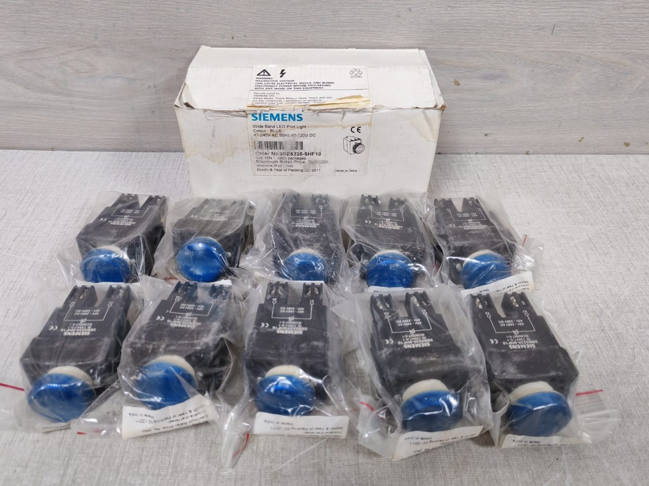 Siemens BOX-10 SIEMENS 3SB5235-6HF10 BLUE BROADBAND LED PILOT LIGHT (1 BOX 10 PCS) 2