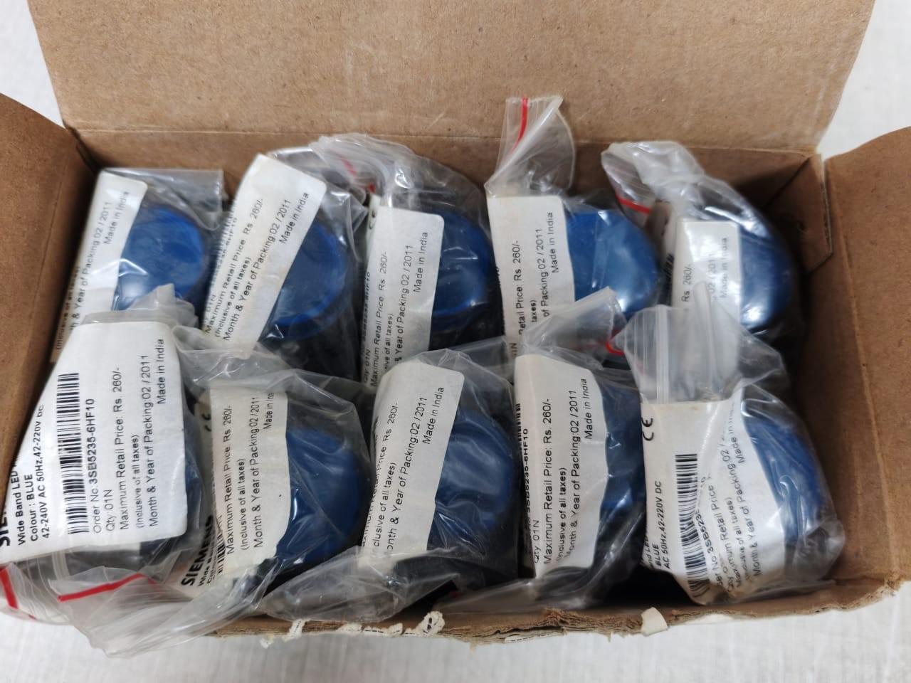 Siemens BOX-10 SIEMENS 3SB5235-6HF10 BLUE BROADBAND LED PILOT LIGHT (1 BOX 10 PCS) 7