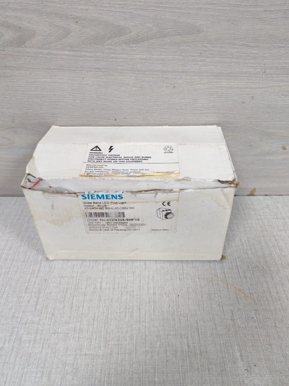 Siemens BOX-10 SIEMENS 3SB5235-6HF10 BLUE BROADBAND LED PILOT LIGHT (1 BOX 10 PCS) 9