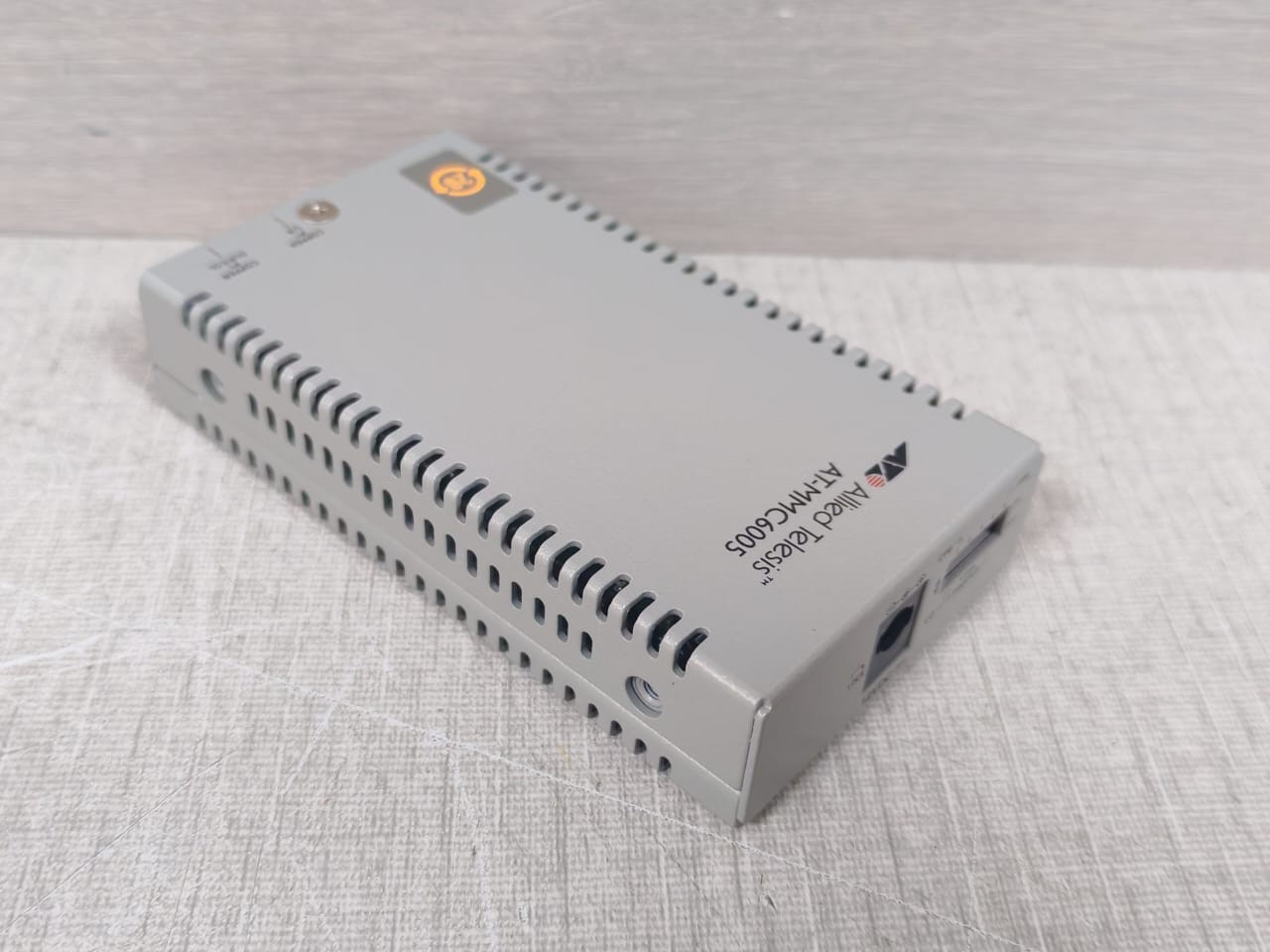 Allied Telesis MMC6005 Allied Telesis AT-MMC6005 Media Converter - No Adapter & 9