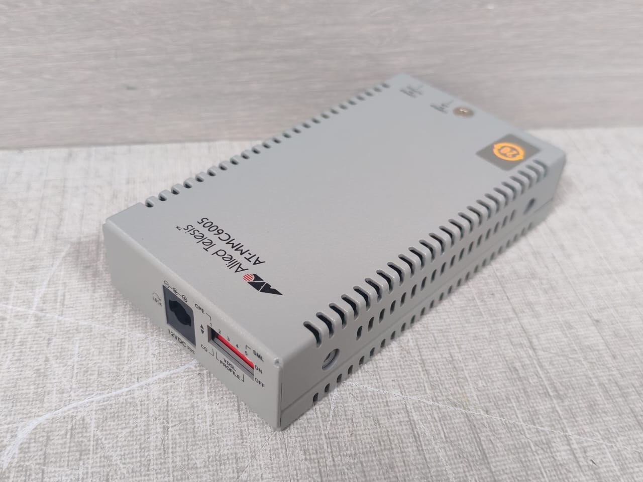Allied Telesis MMC6005 Allied Telesis AT-MMC6005 Media Converter - No Adapter & 10