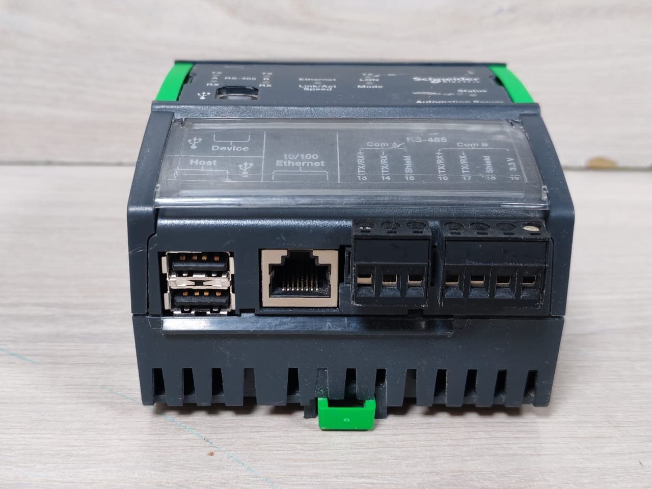 Schneider Electric SXWAUTSVR10001 Schneider Electric AS Automation Server SXWAUTSVR10001 with TB-AS-W1 Terminal 9