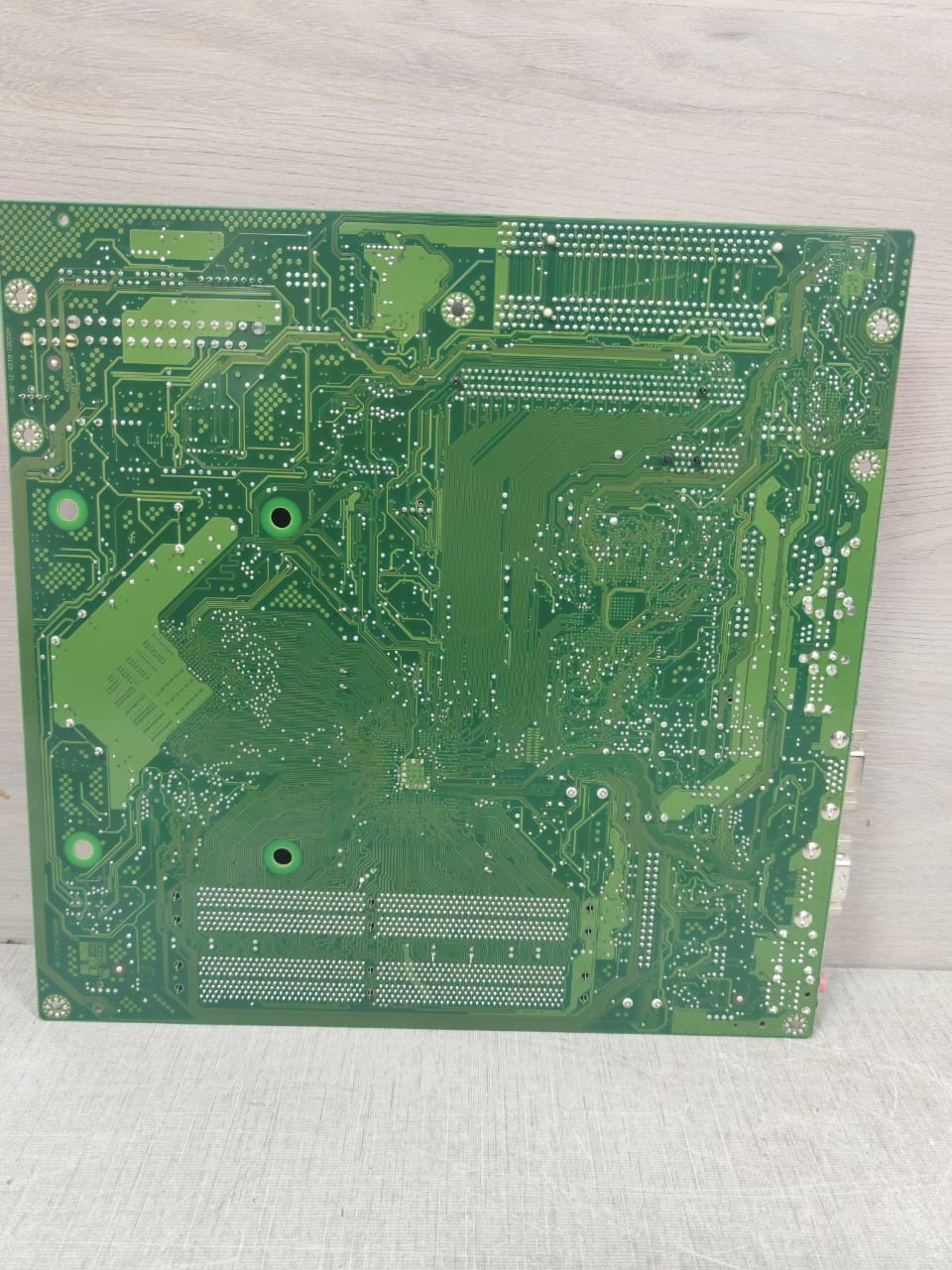 Siemens D2312-A34 FUJITSU - SIEMENS D2312-A34 GS 1 / W26361-W122-Z2-06-36 MOTHERBOARD 10