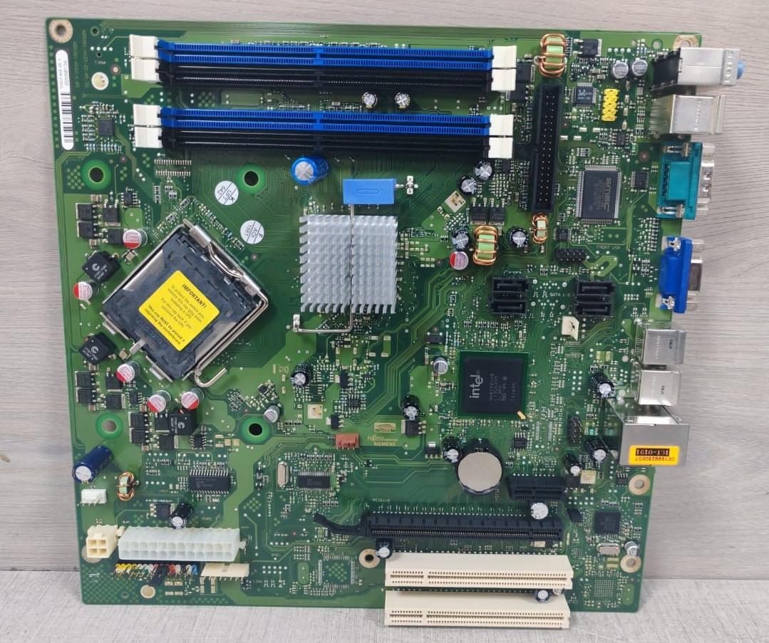 FUJITSU - SIEMENS D2312-A34 GS 1 / W26361-W122-Z2-06-36 MOTHERBOARD