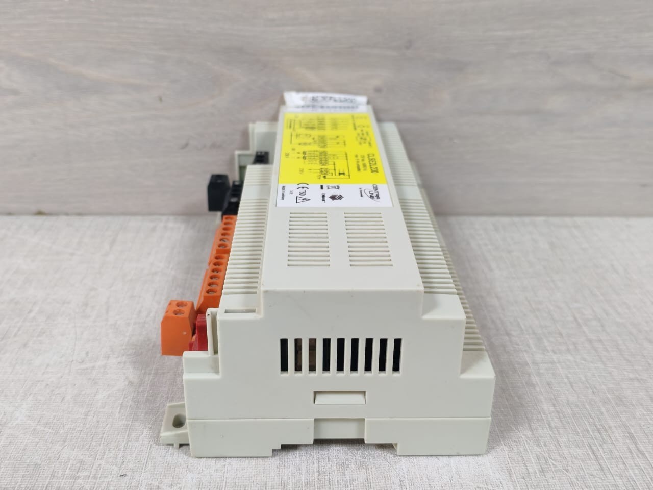 Honeywell VAC-50 CentraLine by Honeywell CLSE2L230 Controller 230 Vac 50/60Hz 6