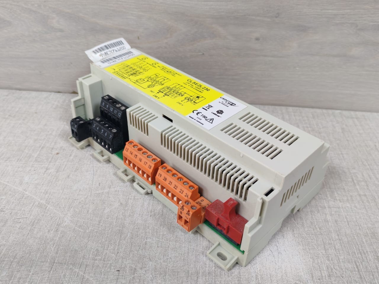 Honeywell VAC-50 CentraLine by Honeywell CLSE2L230 Controller 230 Vac 50/60Hz 8