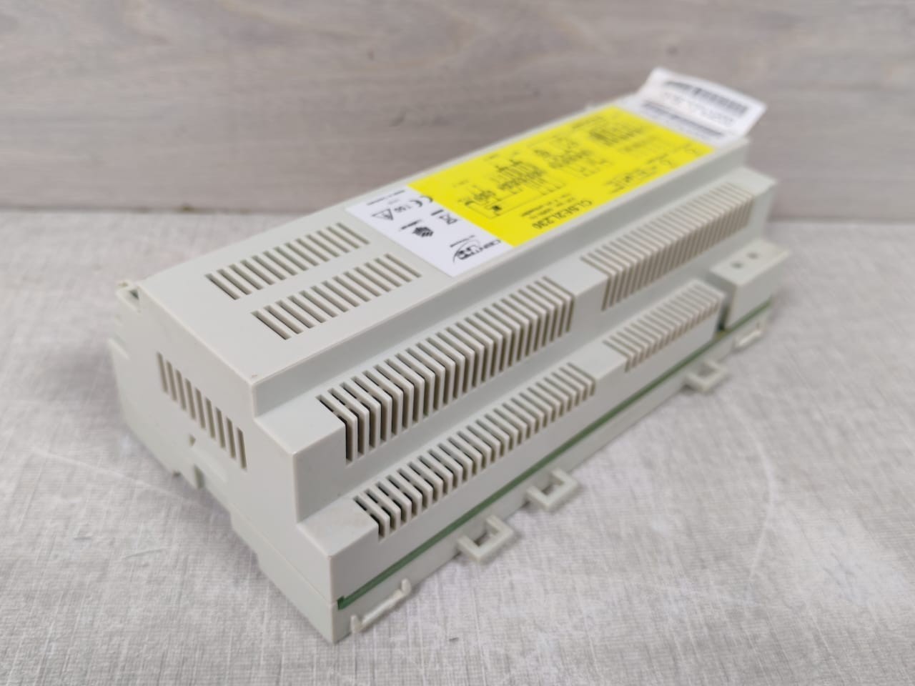 Honeywell VAC-50 CentraLine by Honeywell CLSE2L230 Controller 230 Vac 50/60Hz 9