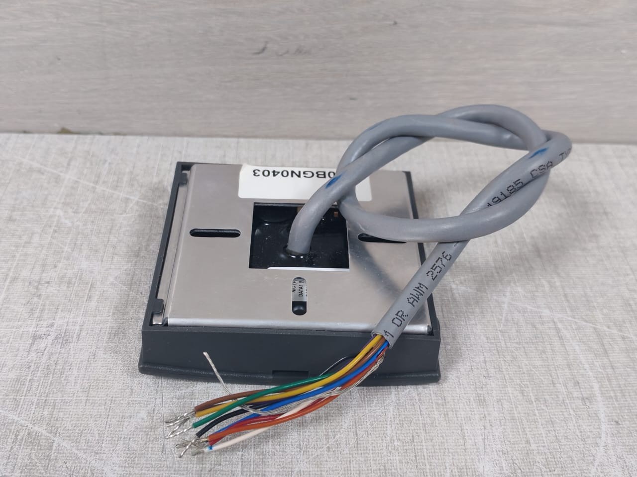 HID 6110BGN0403 HID 6110BGN0403 iCLASS R30 Reader 3