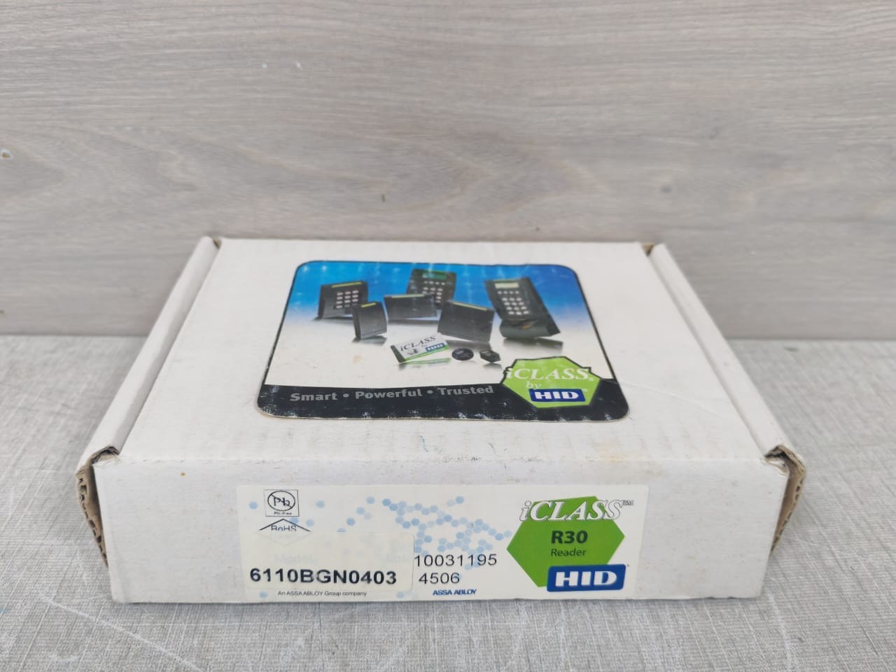 HID 6110BGN0403 HID 6110BGN0403 iCLASS R30 Reader 10