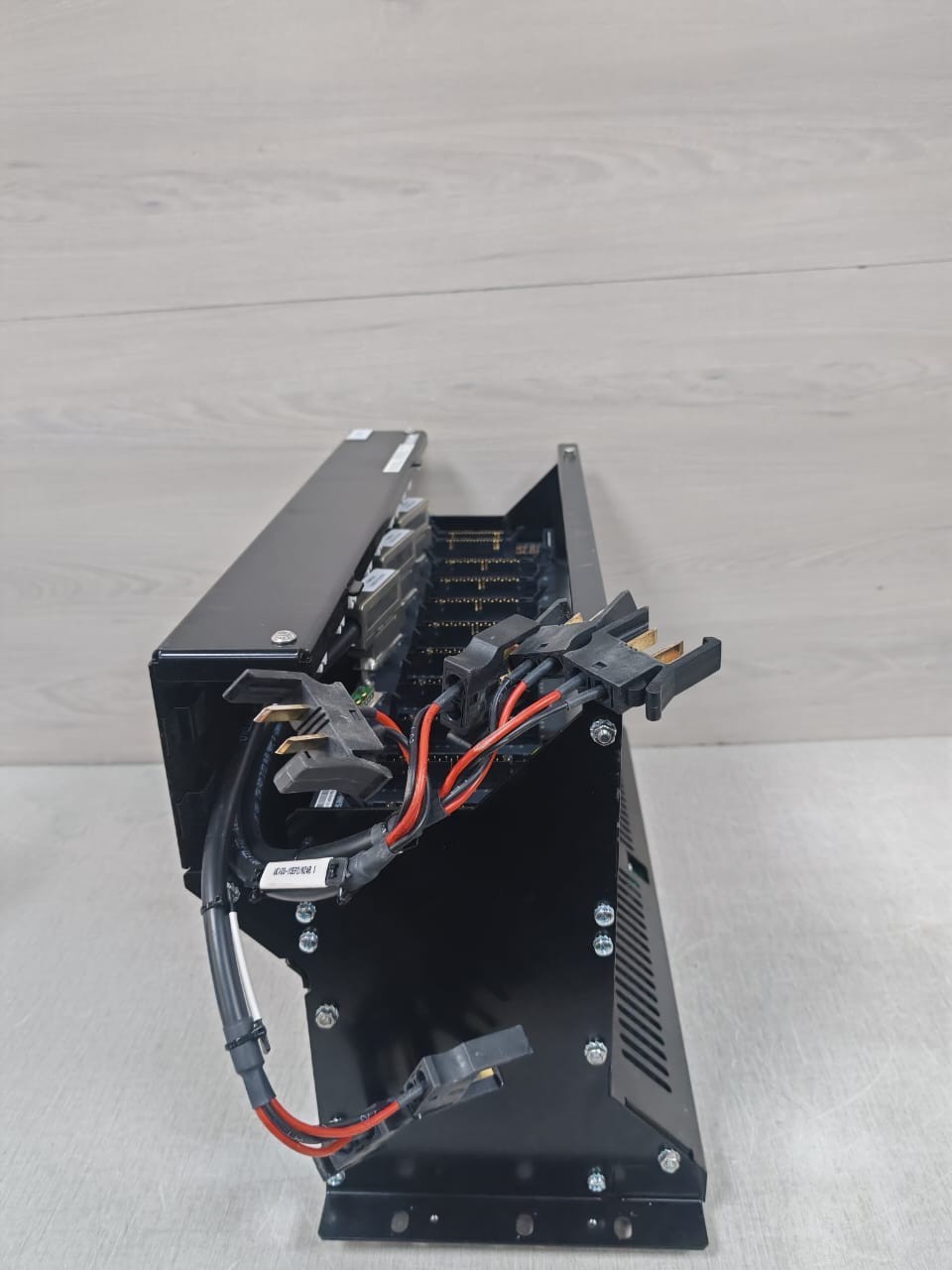 Honeywell WITH-10 HONEYWELL IOCHAS-0003R REDUNDANT ENCLOSURE WITH 10-0001x2 PCB 9
