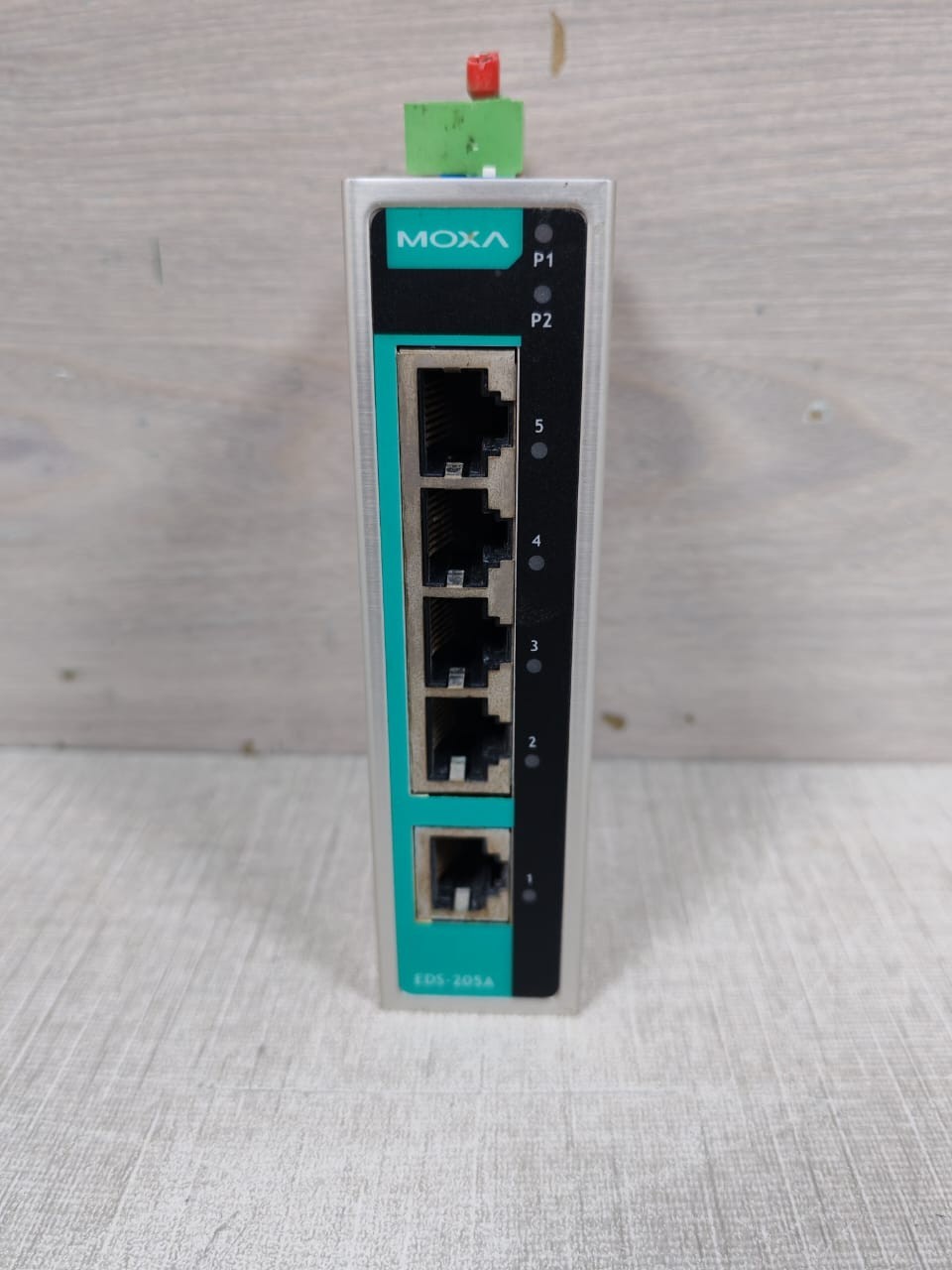 MOXA EDS-205A UNMANAGED ETHERNET SWITCH