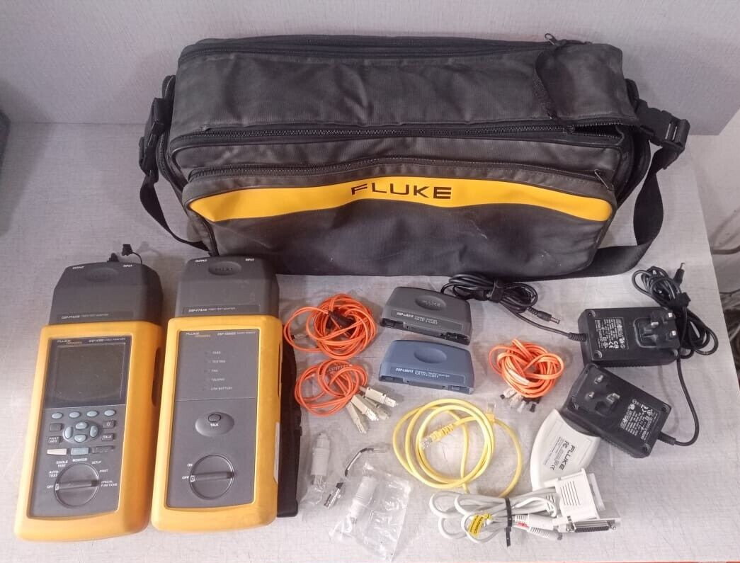 Fluke DSP-4300 Cable Analyzer and DSP-4300SR Smart Remote with 4 Adapters